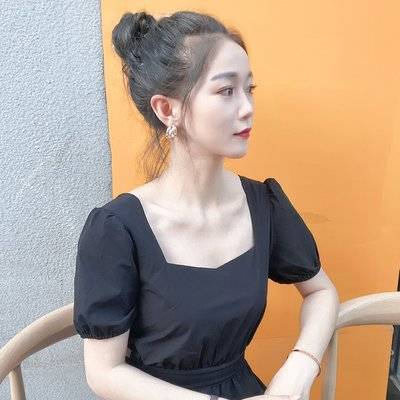 黑白模特