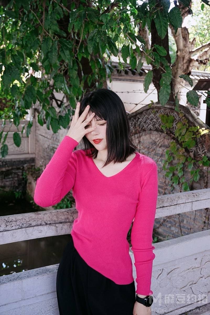 情绪模特