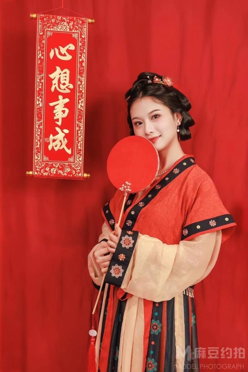 汉服模特