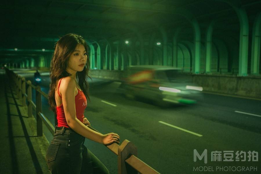 夜景模特