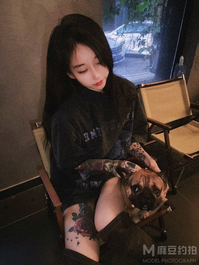 暗黑模特