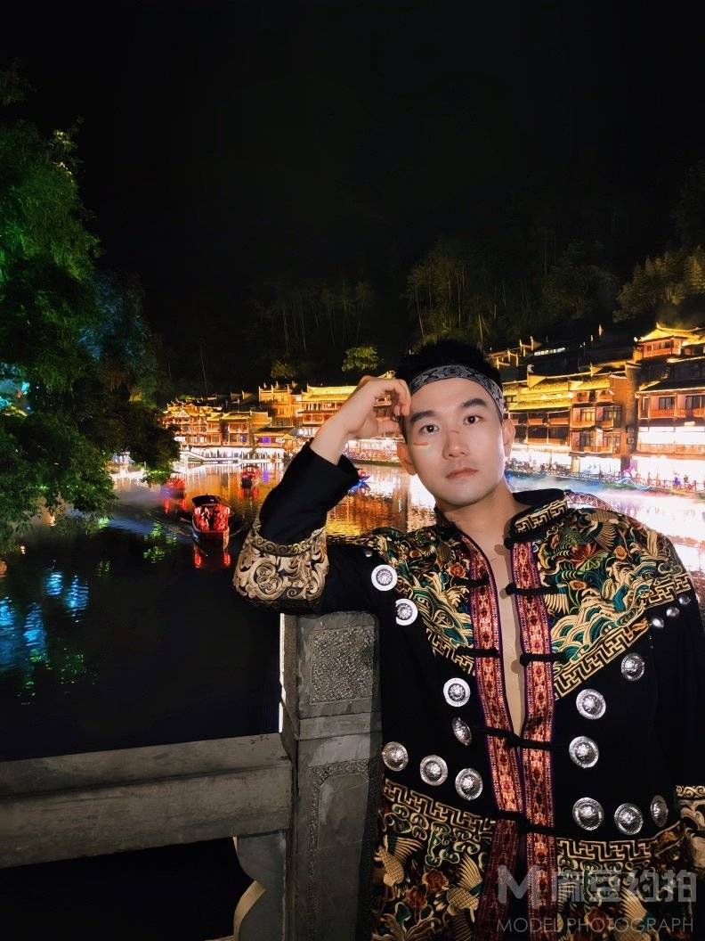 夜景模特