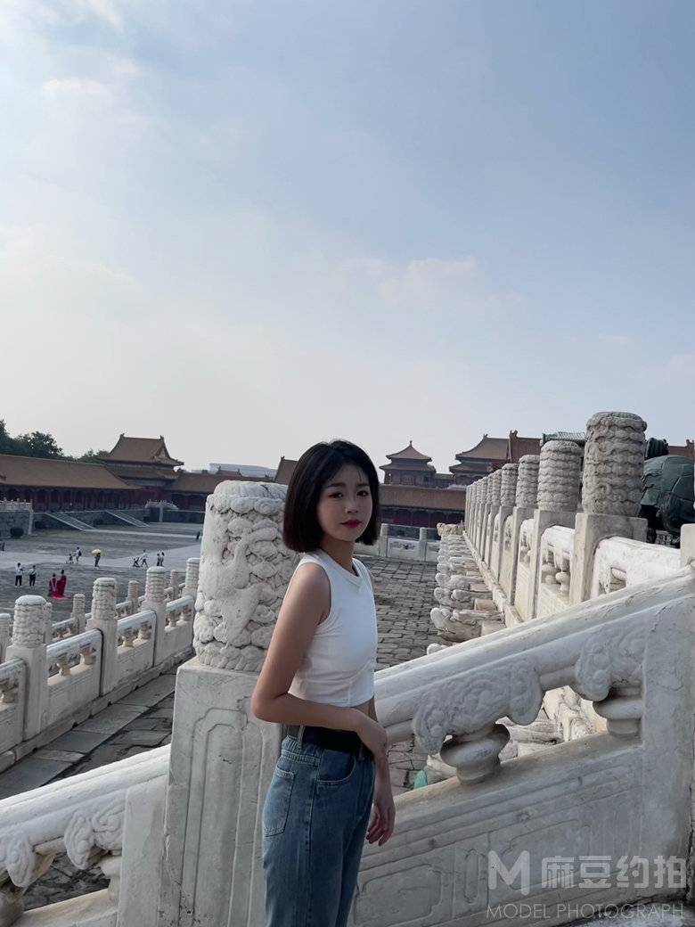 民国模特