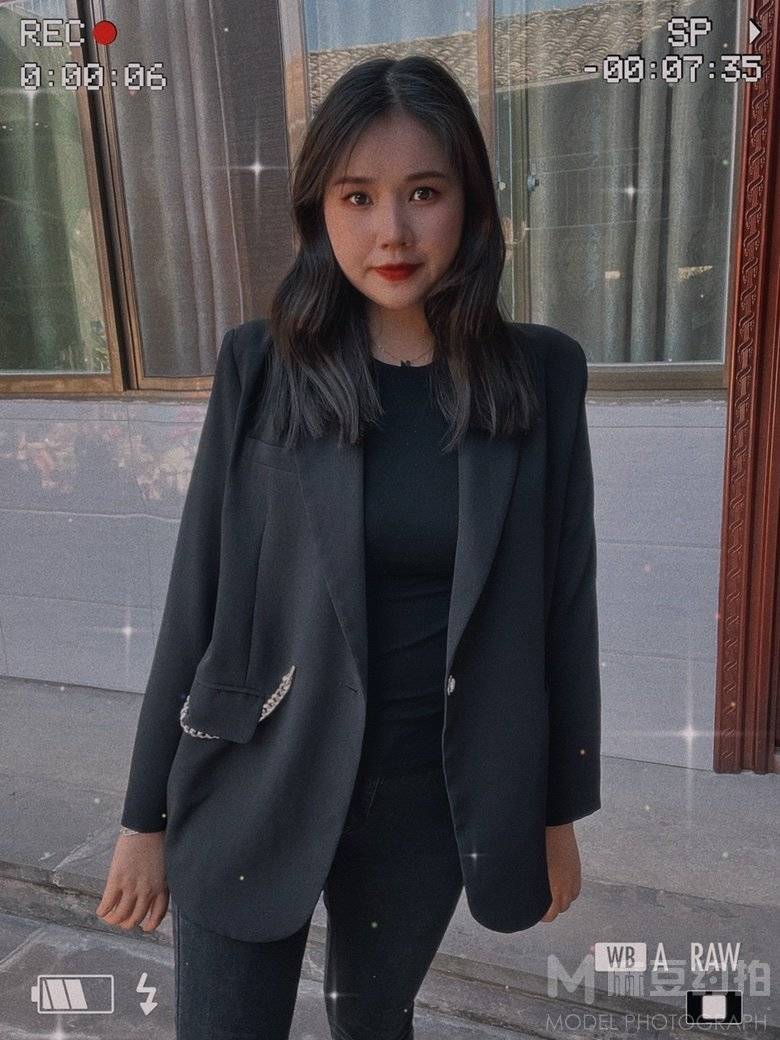 黑白模特