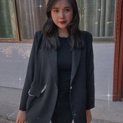 黑白模特