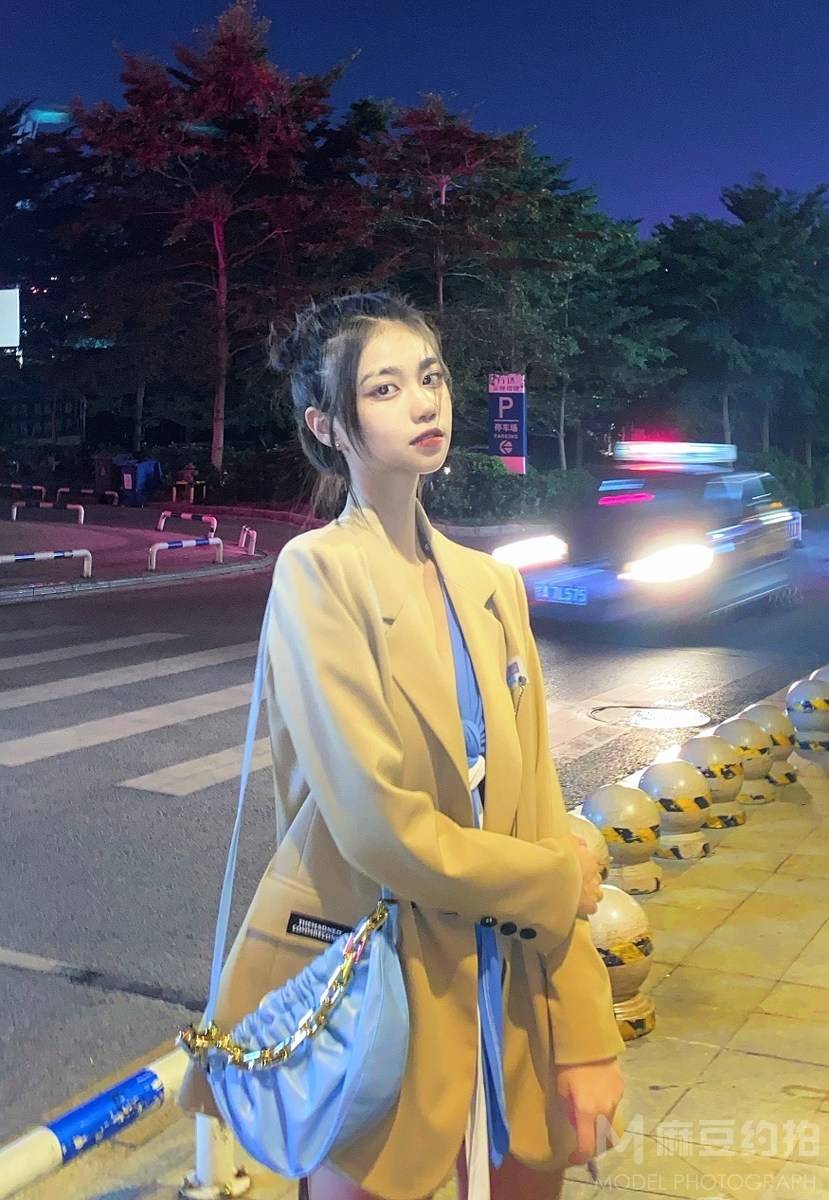 夜景模特