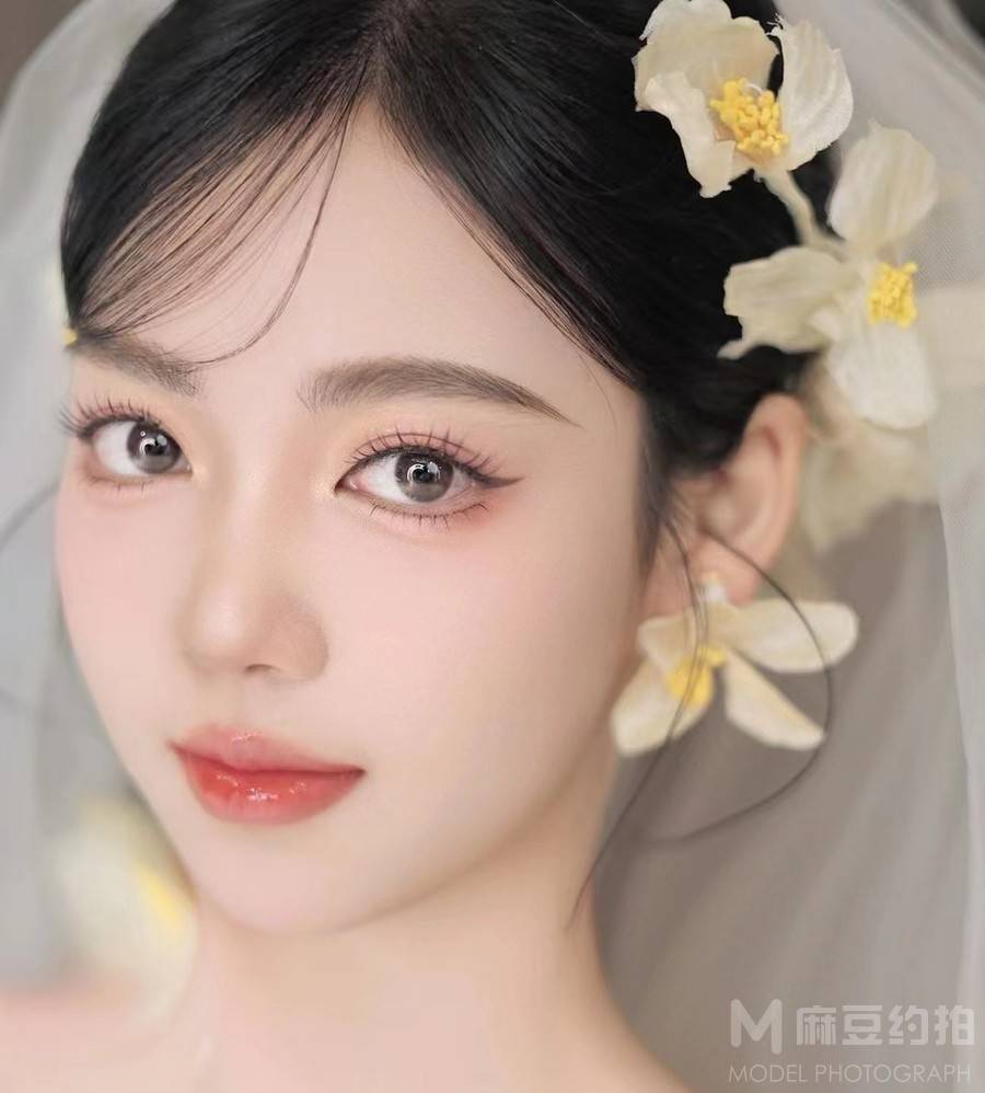 妆容模特