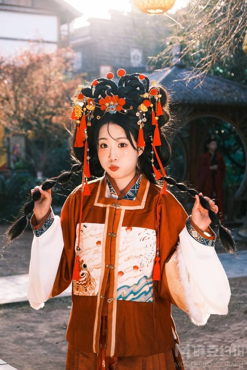 汉服模特