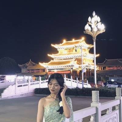 夜景模特
