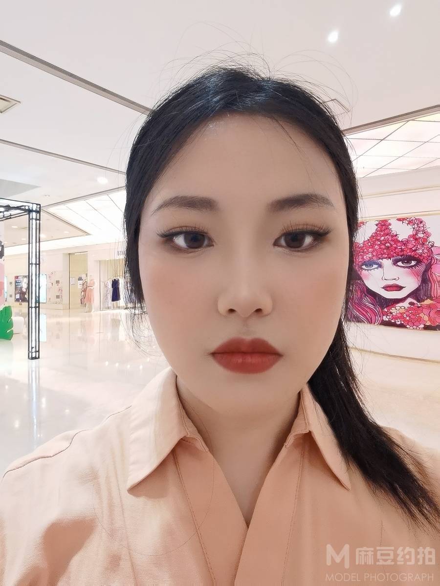 妆容模特
