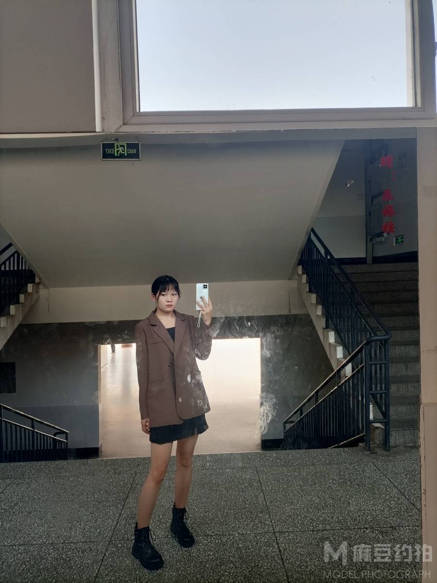 清新模特