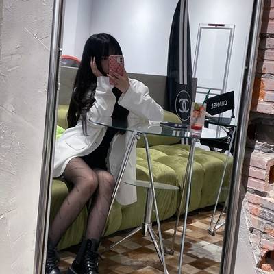 黑白模特