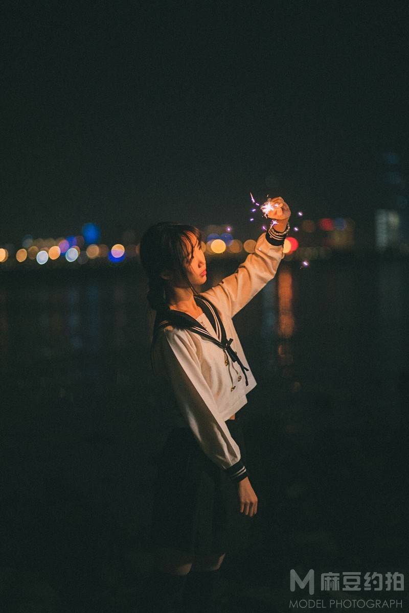 夜景模特
