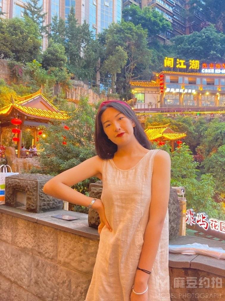 清新模特