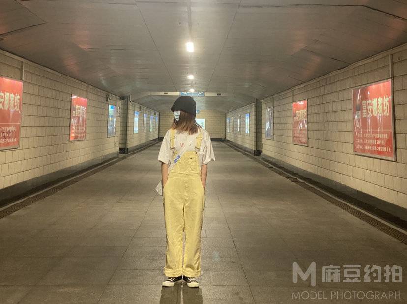 夜景模特