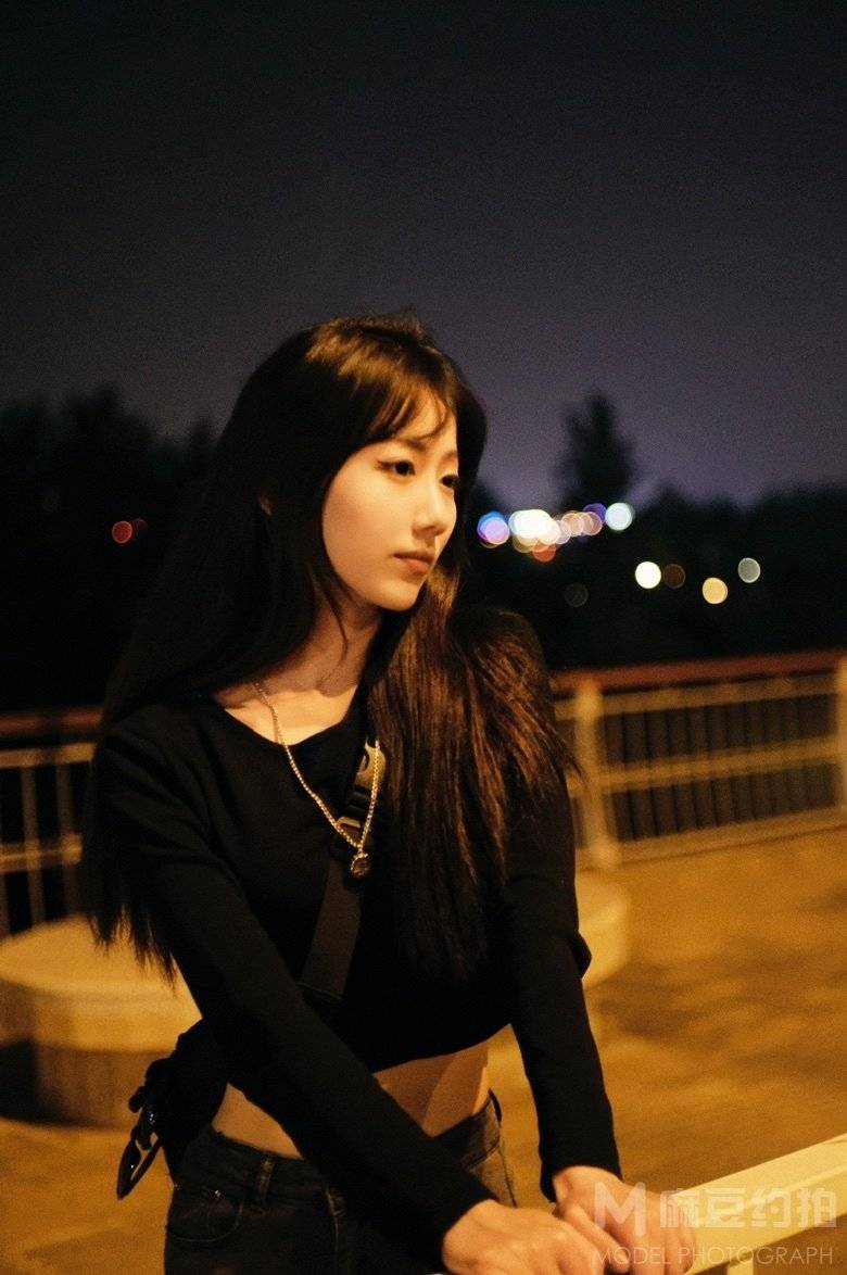 夜景模特