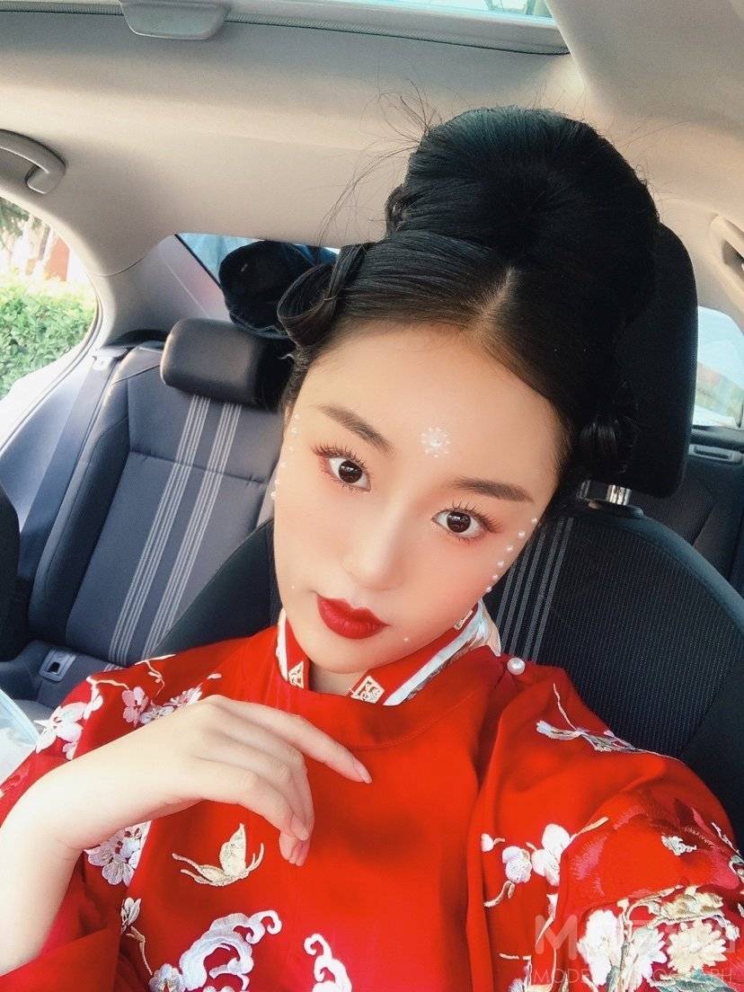 妆容模特