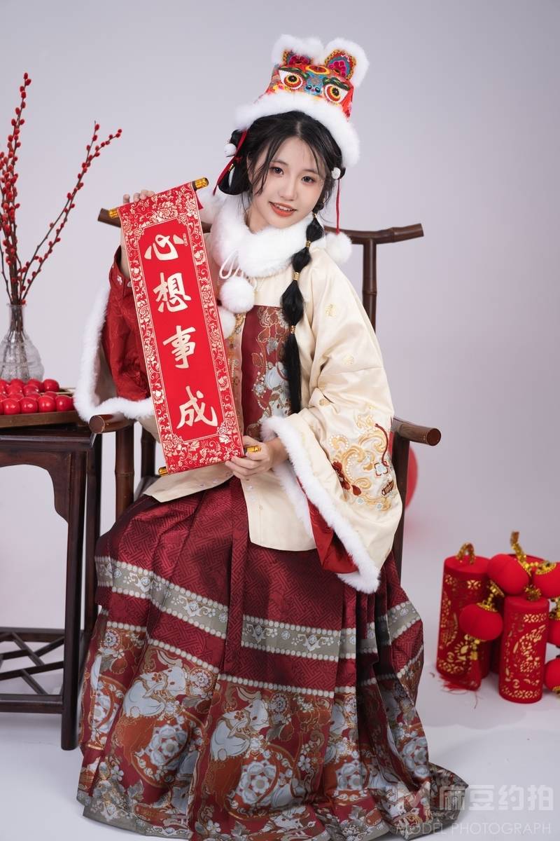 汉服模特
