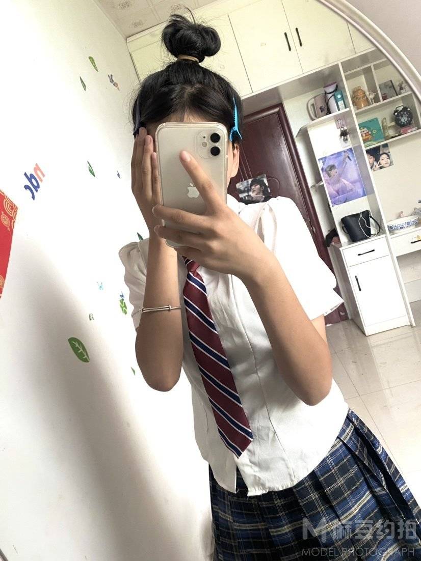 黑白模特