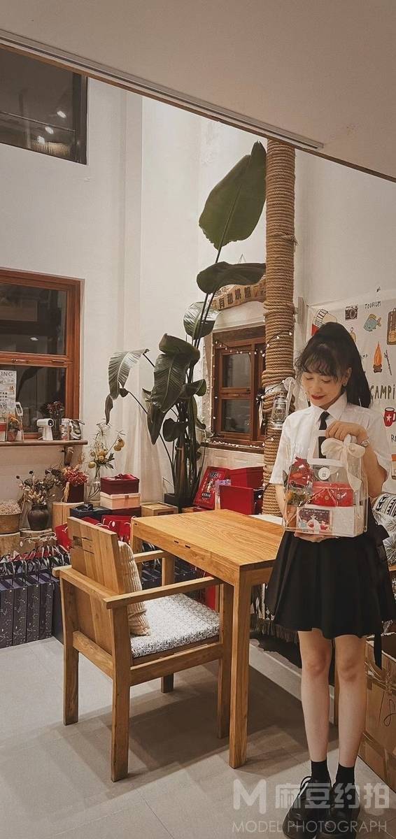 清新模特