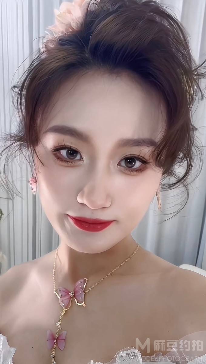 妆容模特