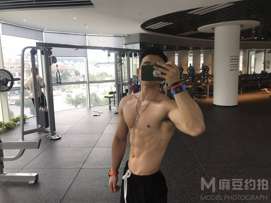 纪实模特