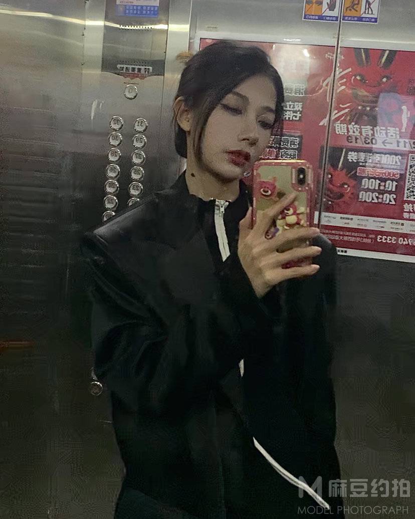 暗黑模特