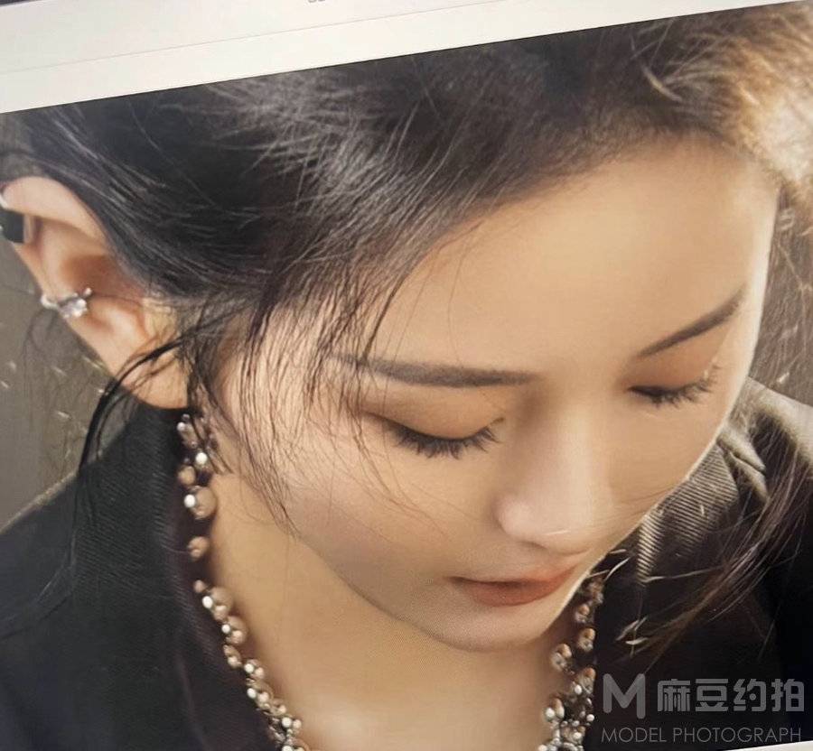 黑白模特