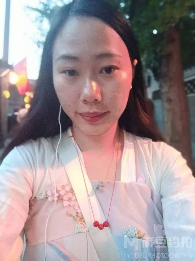 纪实模特