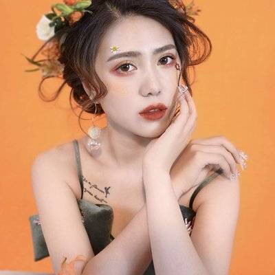 妆容模特