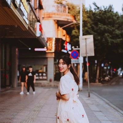 校园模特