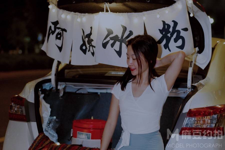 夜景模特