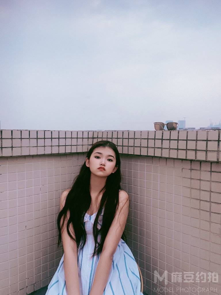 胶片模特