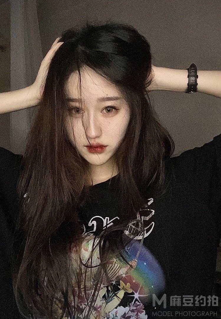 纪实模特