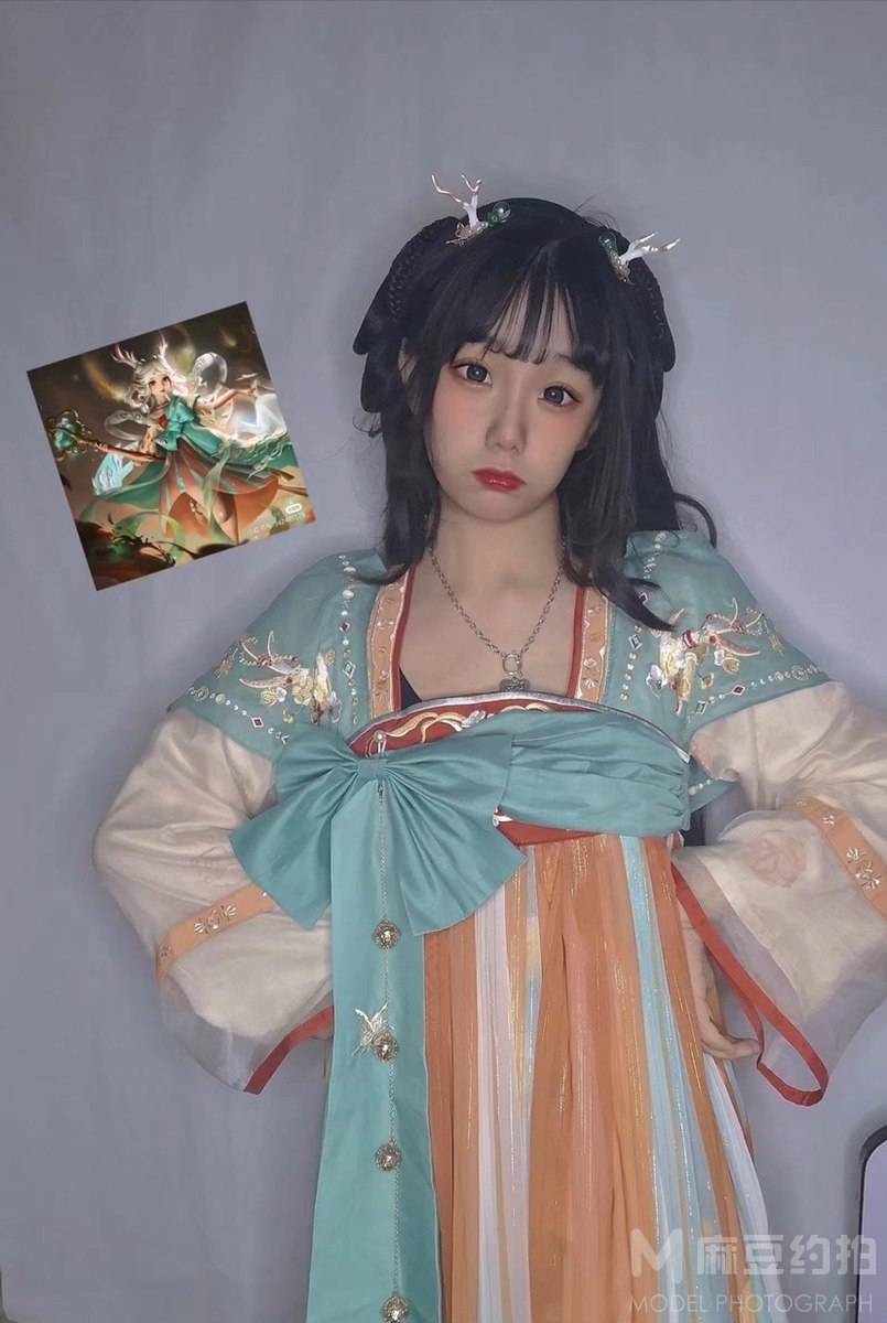 妆容模特