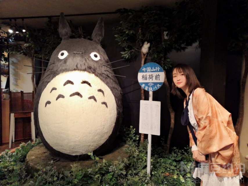 校园模特