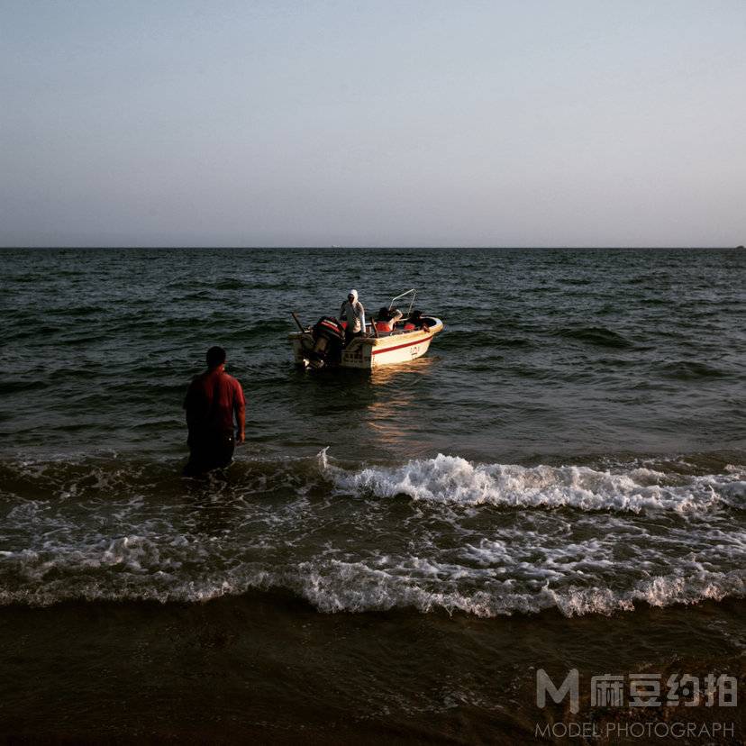 黑白模特