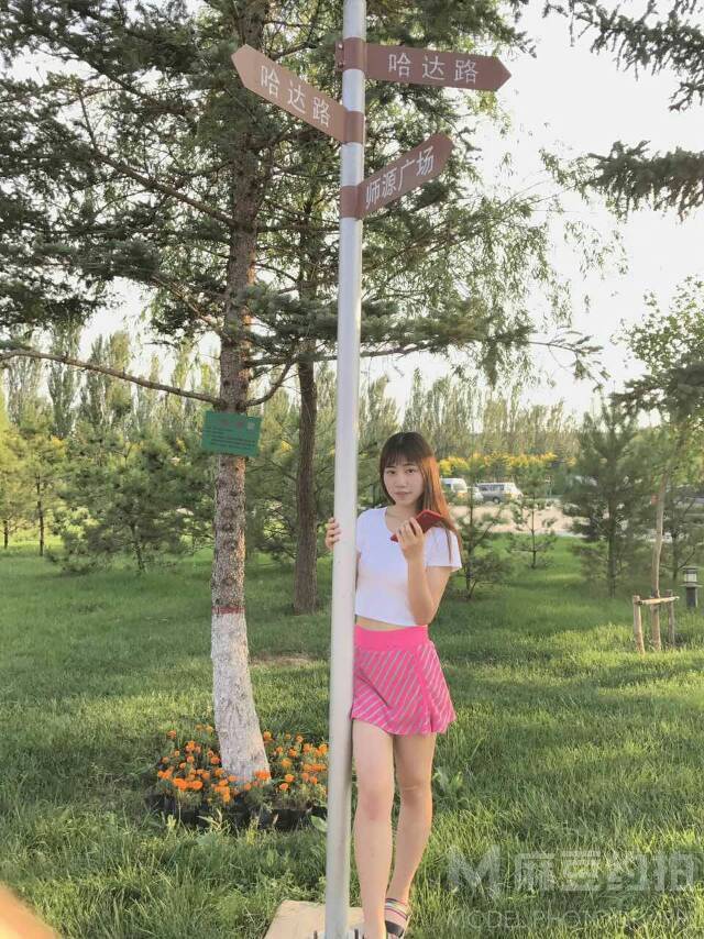校园模特