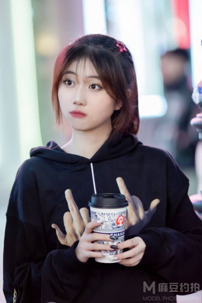 情绪模特