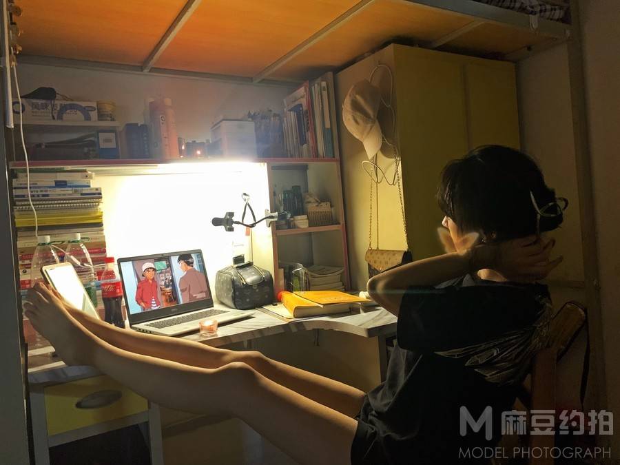 校园模特