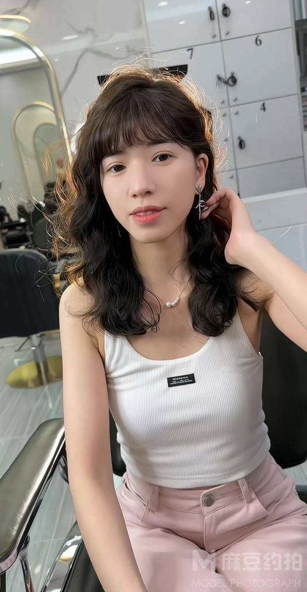 纪实模特