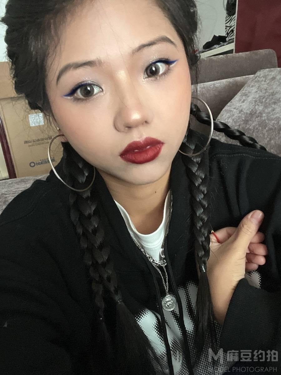 暗黑模特