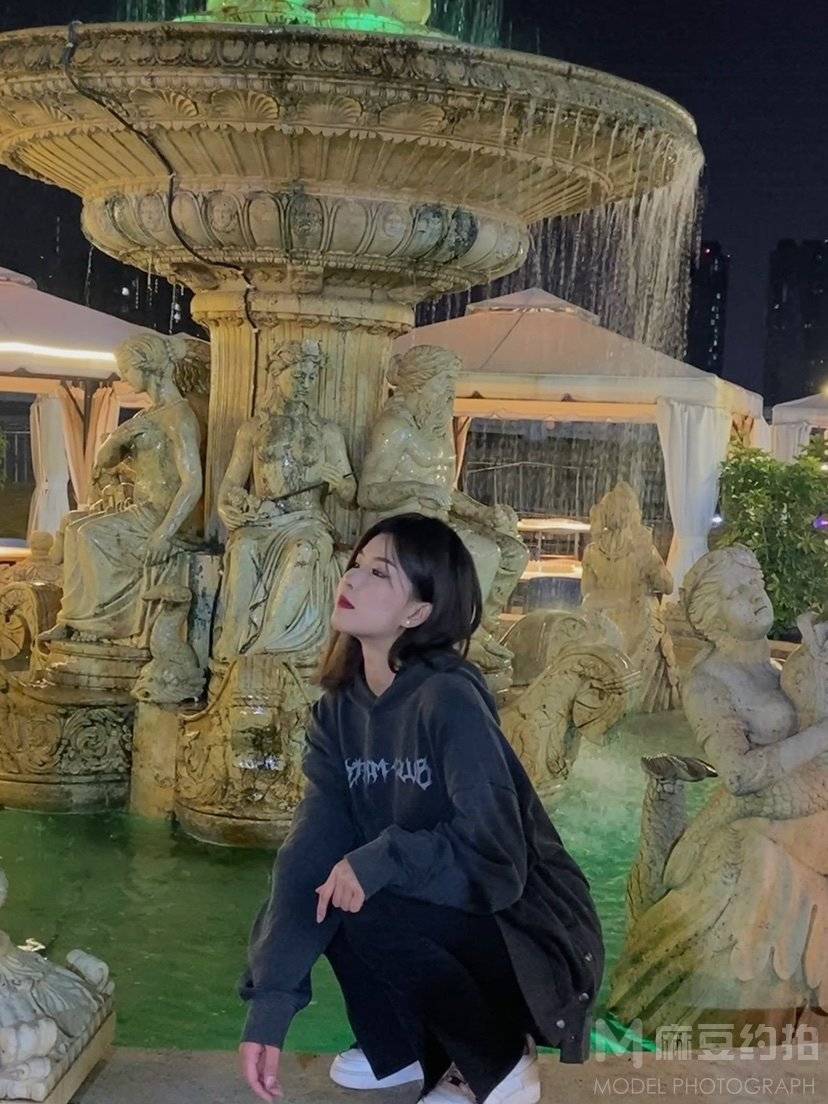 夜景模特
