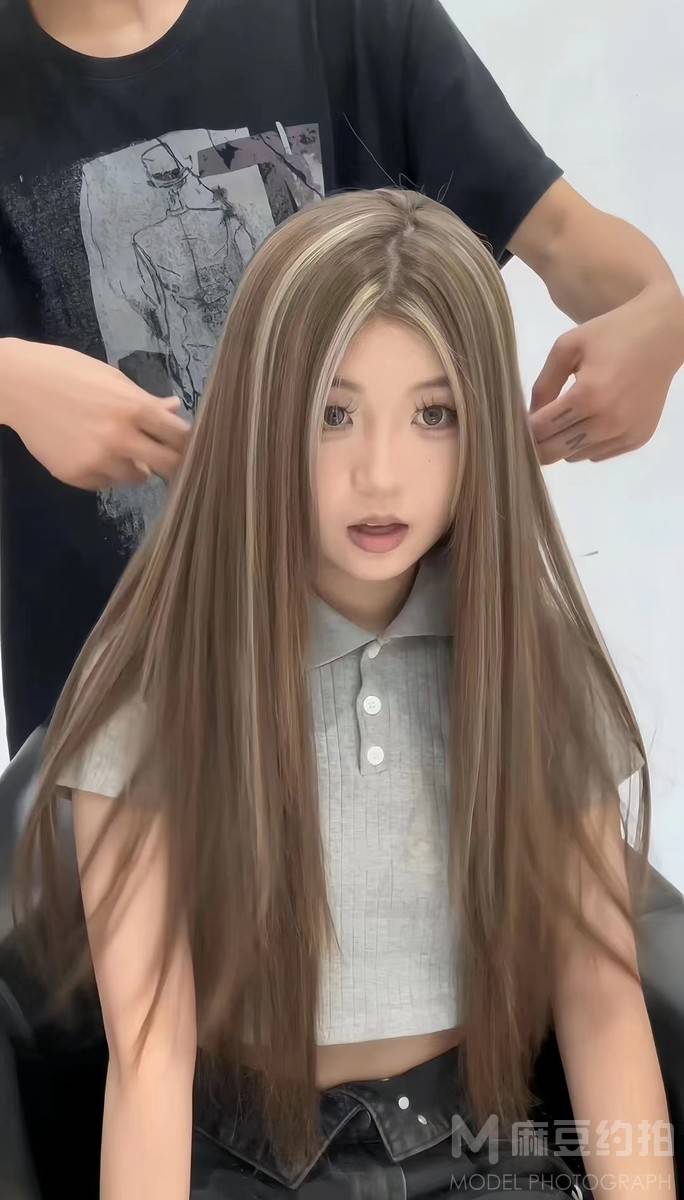 妆容模特