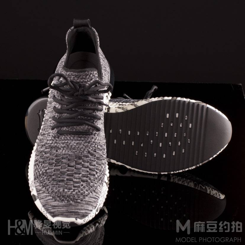 黑白模特