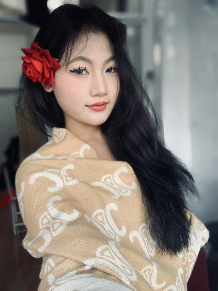 妆容模特