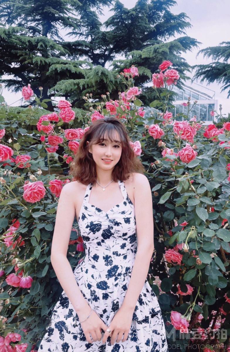 胶片模特