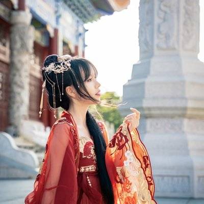 汉服模特
