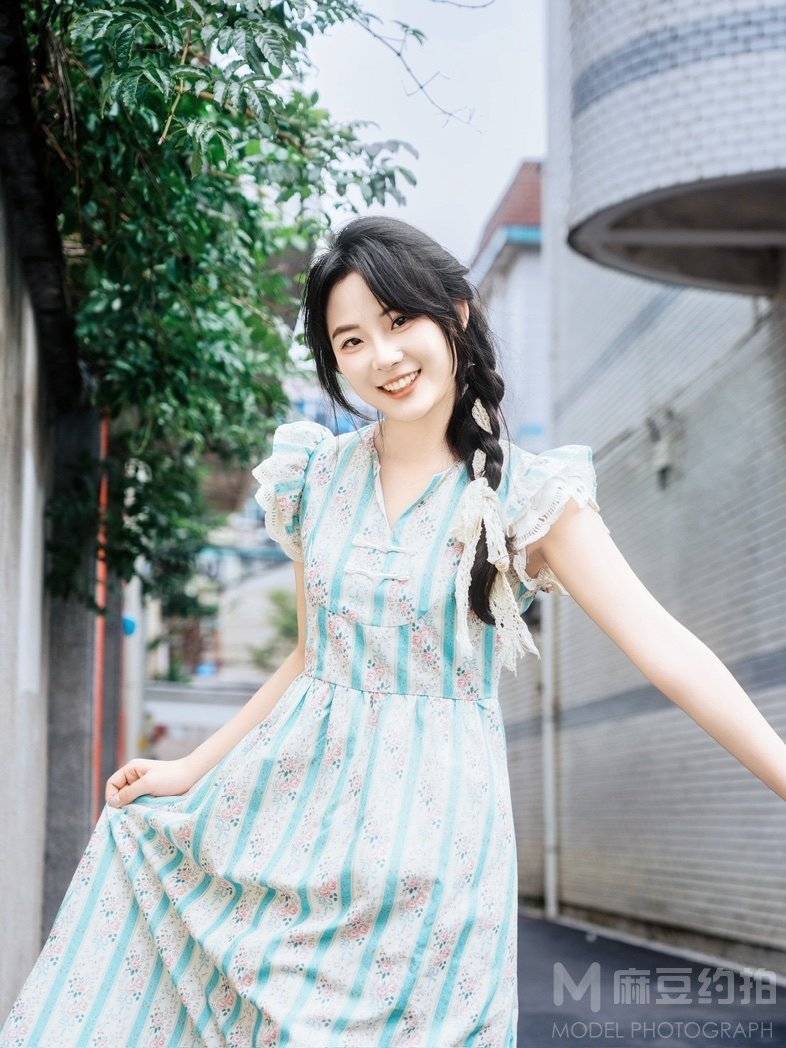 清新模特