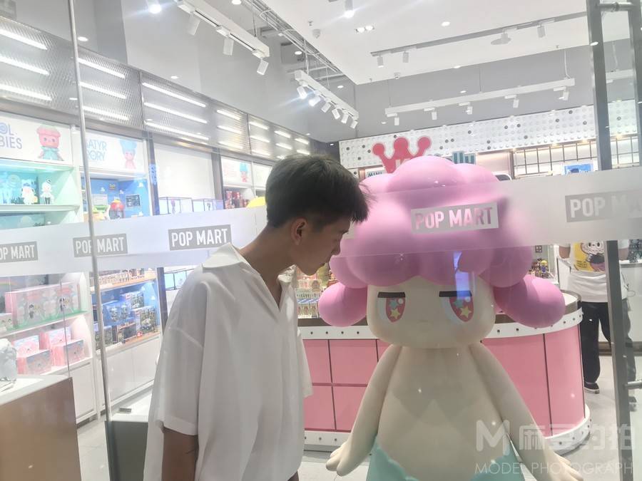 黑白模特